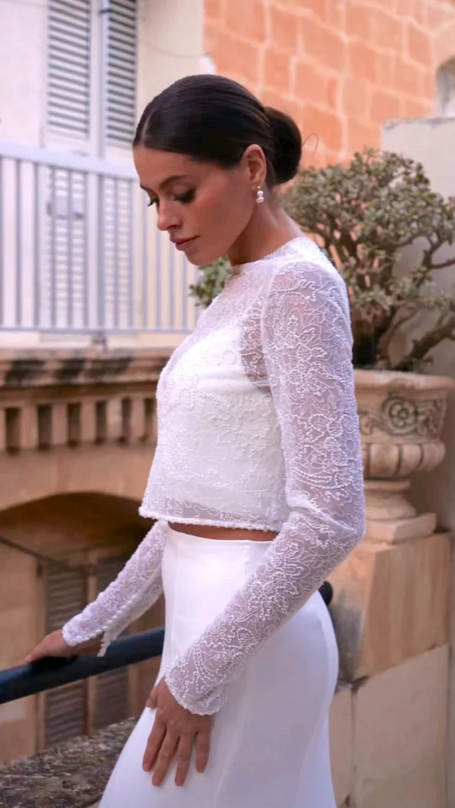 Nos 3 en 1…. Vous les adorez, et nous aussi!
Tellement de possibilités : de la jupe sirène à la jupe à volume, du crop top au top plus long, du top dentelle brillant à la dentelle bohème…
Venez essayer ces merveilles dans notre cocon aux Herbiers!

Lien en bio pour réserver votre essayage en ligne !

À très bientôt en boutique 
Marie & Fanny
Atelier M&F 
85500 les herbiers 

#robedemariée #mariagepaysdelaloire #ateliermetf #mariagevendée #mariée2027